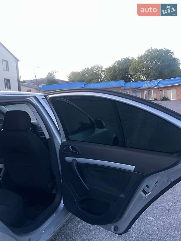 Лифтбек Skoda Octavia 2008 в Виннице
