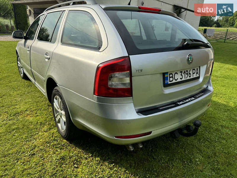 Универсал Skoda Octavia 2009 в Дрогобыче