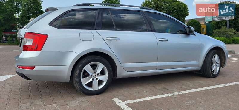 Універсал Skoda Octavia 2015 в Житомирі