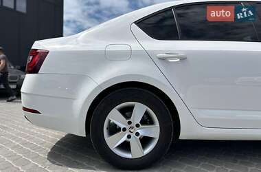 Лифтбек Skoda Octavia 2017 в 