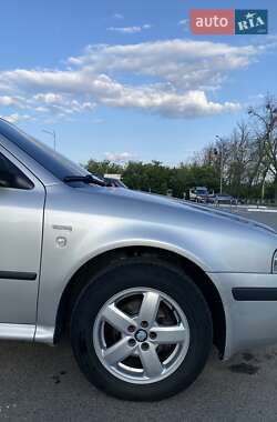 Ліфтбек Skoda Octavia 2004 в 