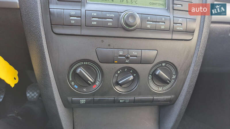Лифтбек Skoda Octavia 2006 в Гадяче