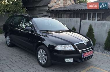 Универсал Skoda Octavia 2007 в Нововолынске