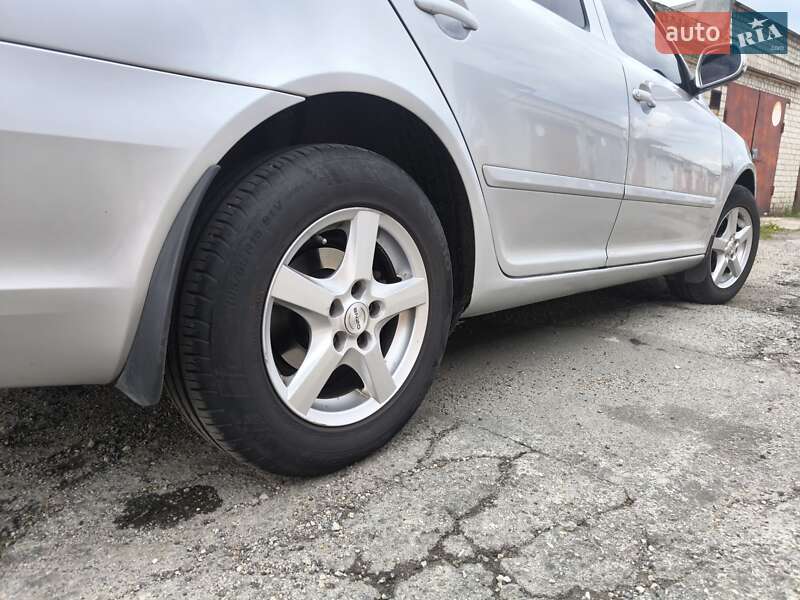 Ліфтбек Skoda Octavia 2009 в Києві фото 22 Ліфтбек Skoda Octavia 2009 в Києві