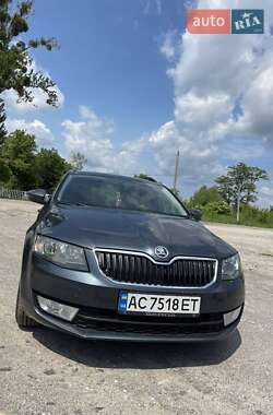 Универсал Skoda Octavia 2015 в Горохове