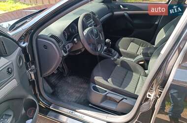 Лифтбек Skoda Octavia 2012 в 