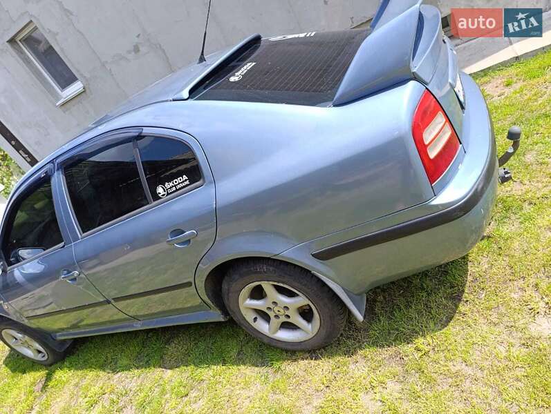 Ліфтбек Skoda Octavia 2003 в Погребище
