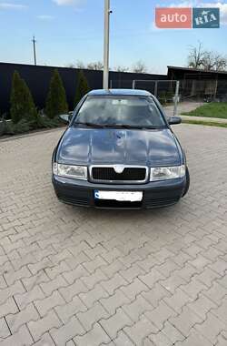 Лифтбек Skoda Octavia 2008 в 