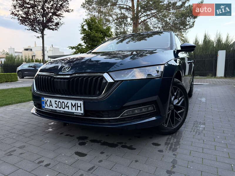 Ліфтбек Skoda Octavia 2023 в 