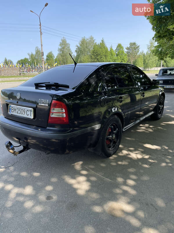 Лифтбек Skoda Octavia 2002 в Сумах