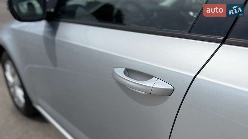 Універсал Skoda Octavia 2015 в Києві