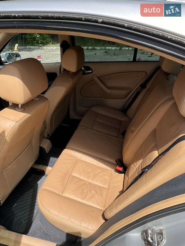 Лифтбек Skoda Octavia 2001 в Киеве