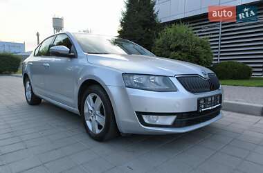 Лифтбек Skoda Octavia 2013 в Черкассах