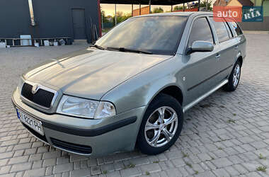 Универсал Skoda Octavia 2002 в Ольшанке