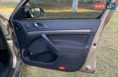 Лифтбек Skoda Octavia 2004 в 