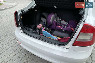 Ліфтбек Skoda Octavia 2011 в 