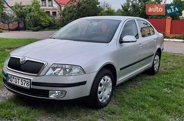 Лифтбек Skoda Octavia 2006 в Немирове
