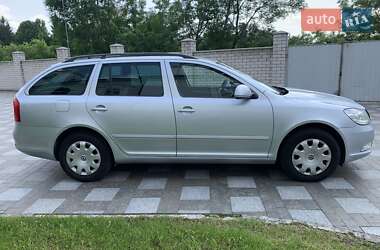 Универсал Skoda Octavia 2012 в 