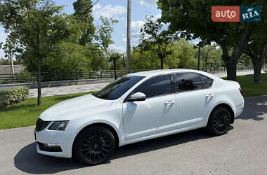 Лифтбек Skoda Octavia 2017 в 