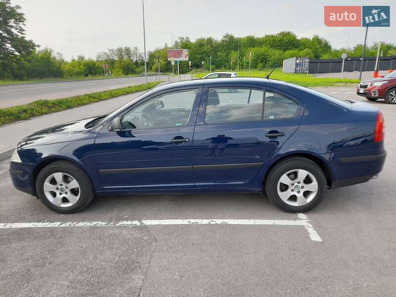 Лифтбек Skoda Octavia 2011 в 