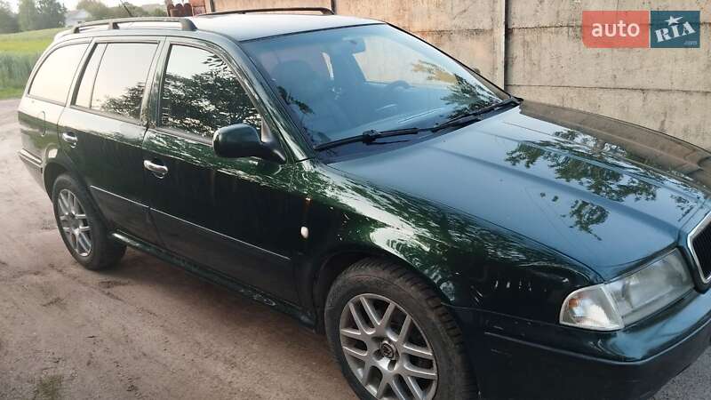 Универсал Skoda Octavia 2000 в Березному