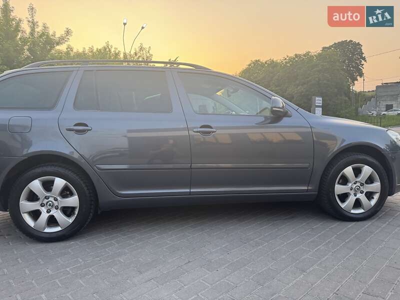 Универсал Skoda Octavia 2010 в Ровно