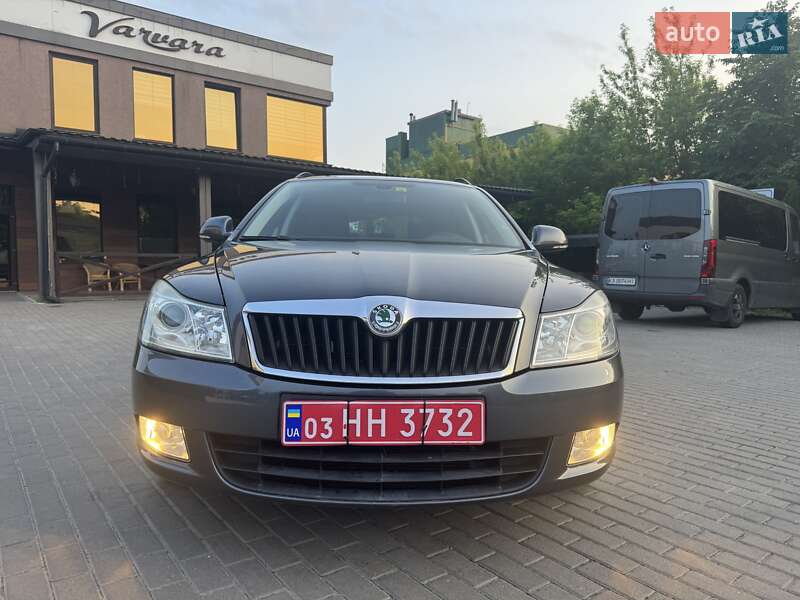 Универсал Skoda Octavia 2010 в Ровно