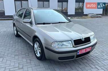 Лифтбек Skoda Octavia 2008 в Ровно