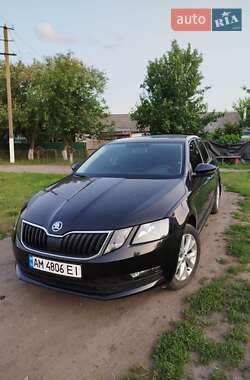 Ліфтбек Skoda Octavia 2020 в Драбіву