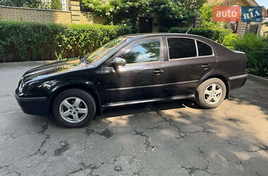 Лифтбек Skoda Octavia 2008 в 