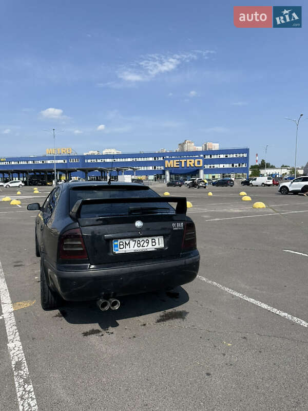 Лифтбек Skoda Octavia 2006 в Киеве