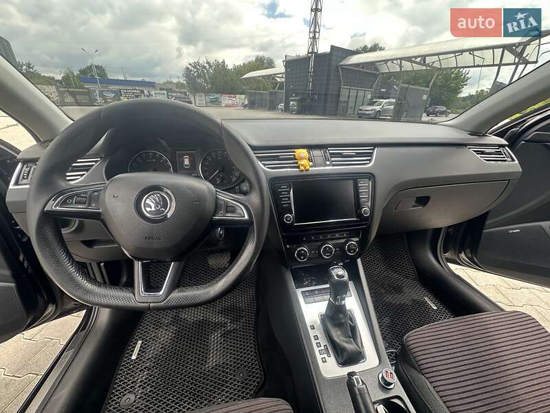 Универсал Skoda Octavia 2015 в Звягеле