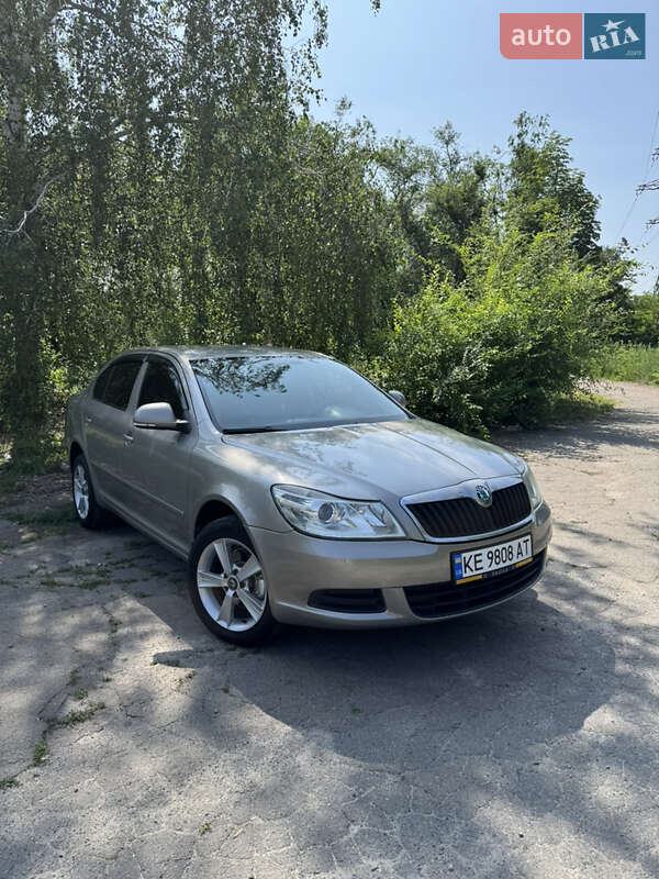 Лифтбек Skoda Octavia 2011 в 