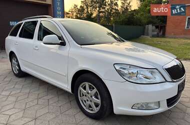 Универсал Skoda Octavia 2011 в 