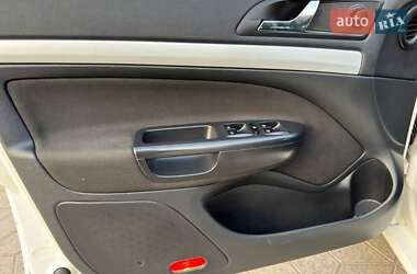 Универсал Skoda Octavia 2011 в 