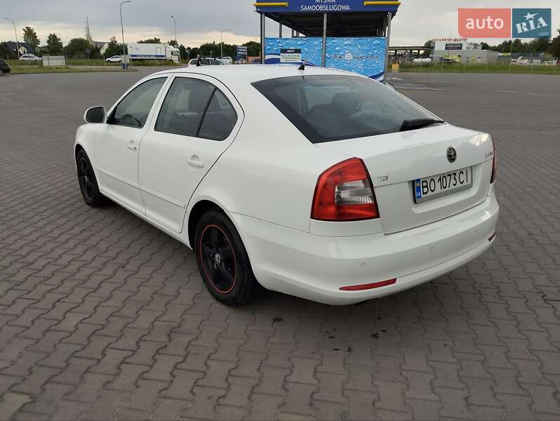 Лифтбек Skoda Octavia 2011 в Кременце