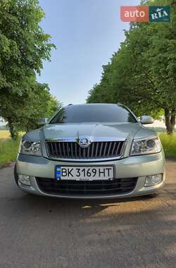 Універсал Skoda Octavia 2009 в Рівному