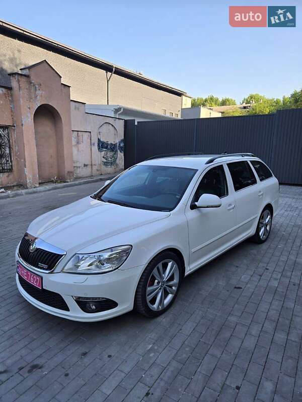 Універсал Skoda Octavia 2012 в Кам'янському
