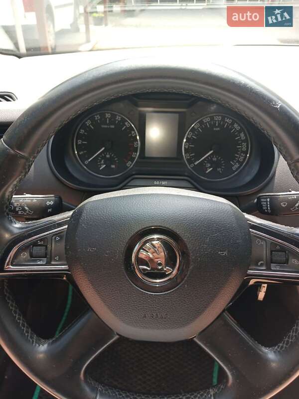 Универсал Skoda Octavia 2014 в Виноградове