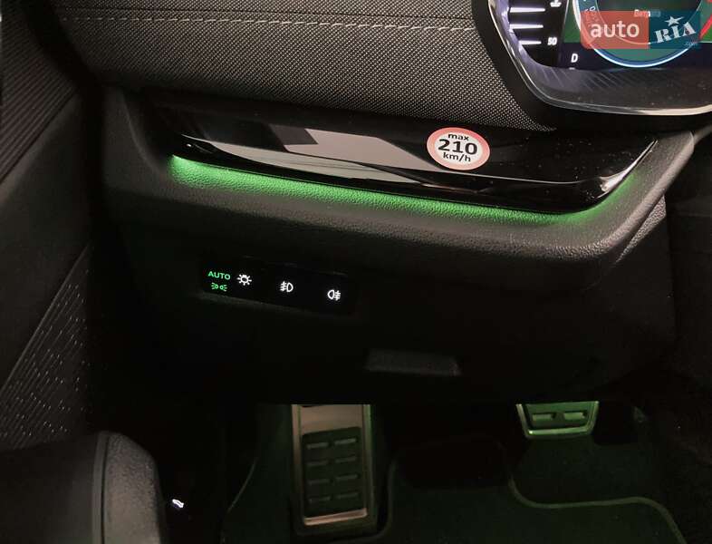 Универсал Skoda Octavia 2021 в Львове