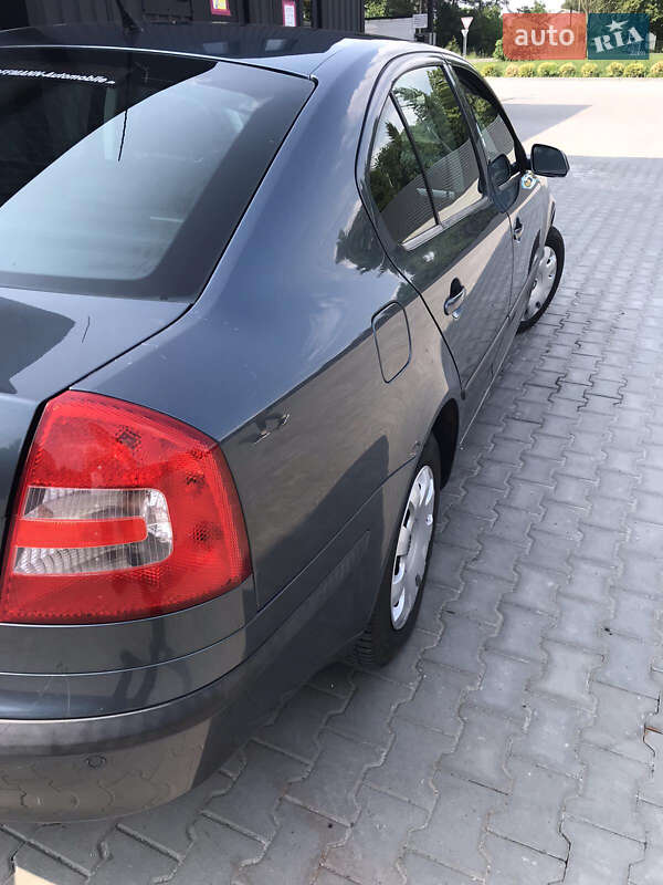 Лифтбек Skoda Octavia 2006 в Луцке