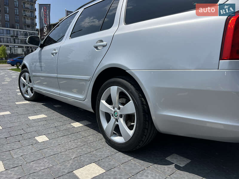Универсал Skoda Octavia 2011 в Ужгороде
