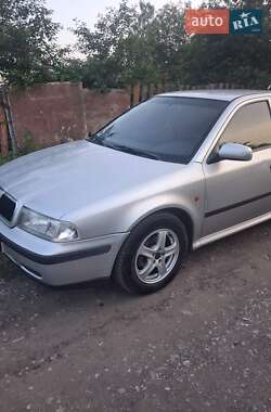 Ліфтбек Skoda Octavia 1998 в Лозовій
