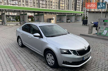 Лифтбек Skoda Octavia 2019 в Ивано-Франковске
