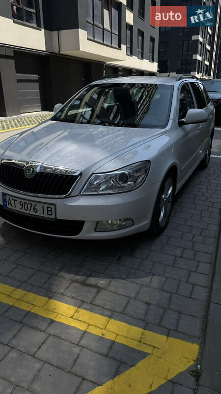 Універсал Skoda Octavia 2011 в Івано-Франківську