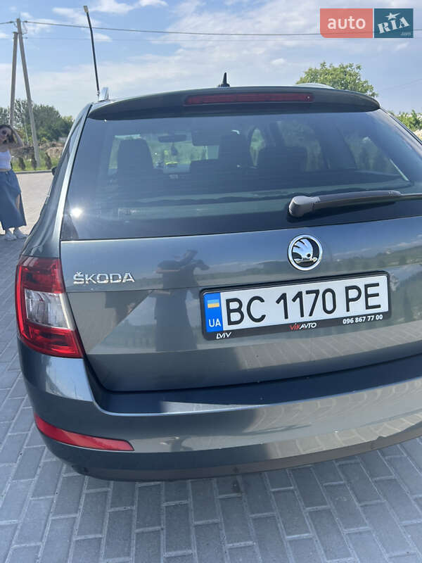 Универсал Skoda Octavia 2016 в Золочеве