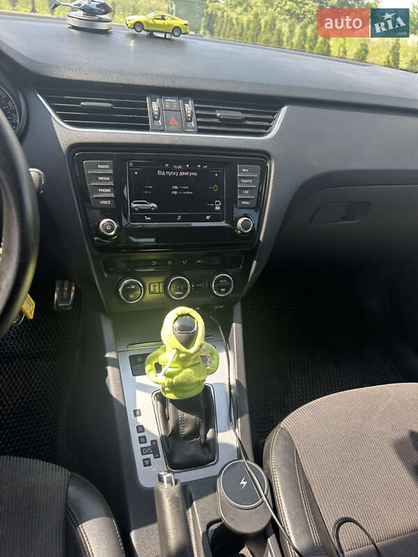 Универсал Skoda Octavia 2016 в Золочеве