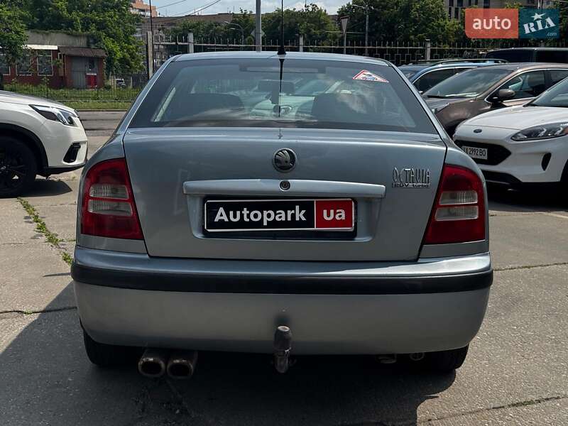 Лифтбек Skoda Octavia 2001 в Харькове