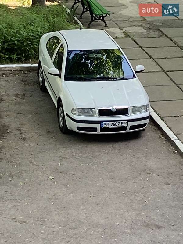 Лифтбек Skoda Octavia 2009 в 