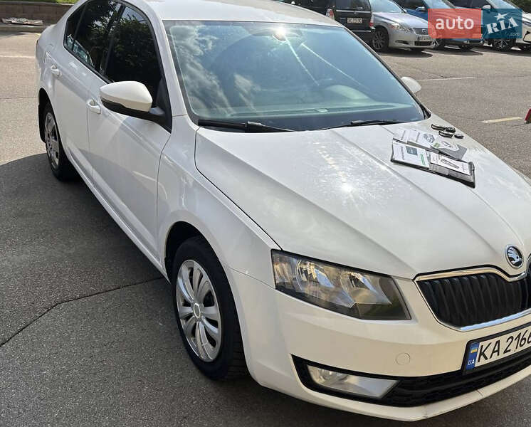 Лифтбек Skoda Octavia 2015 в Киеве